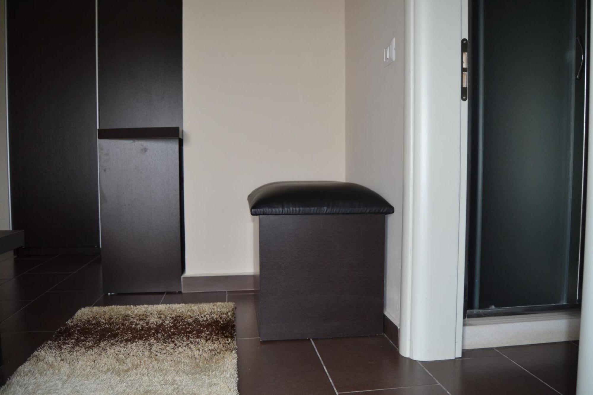 Kodra E Godenve Hotel Vile-Ballaj Ruang foto