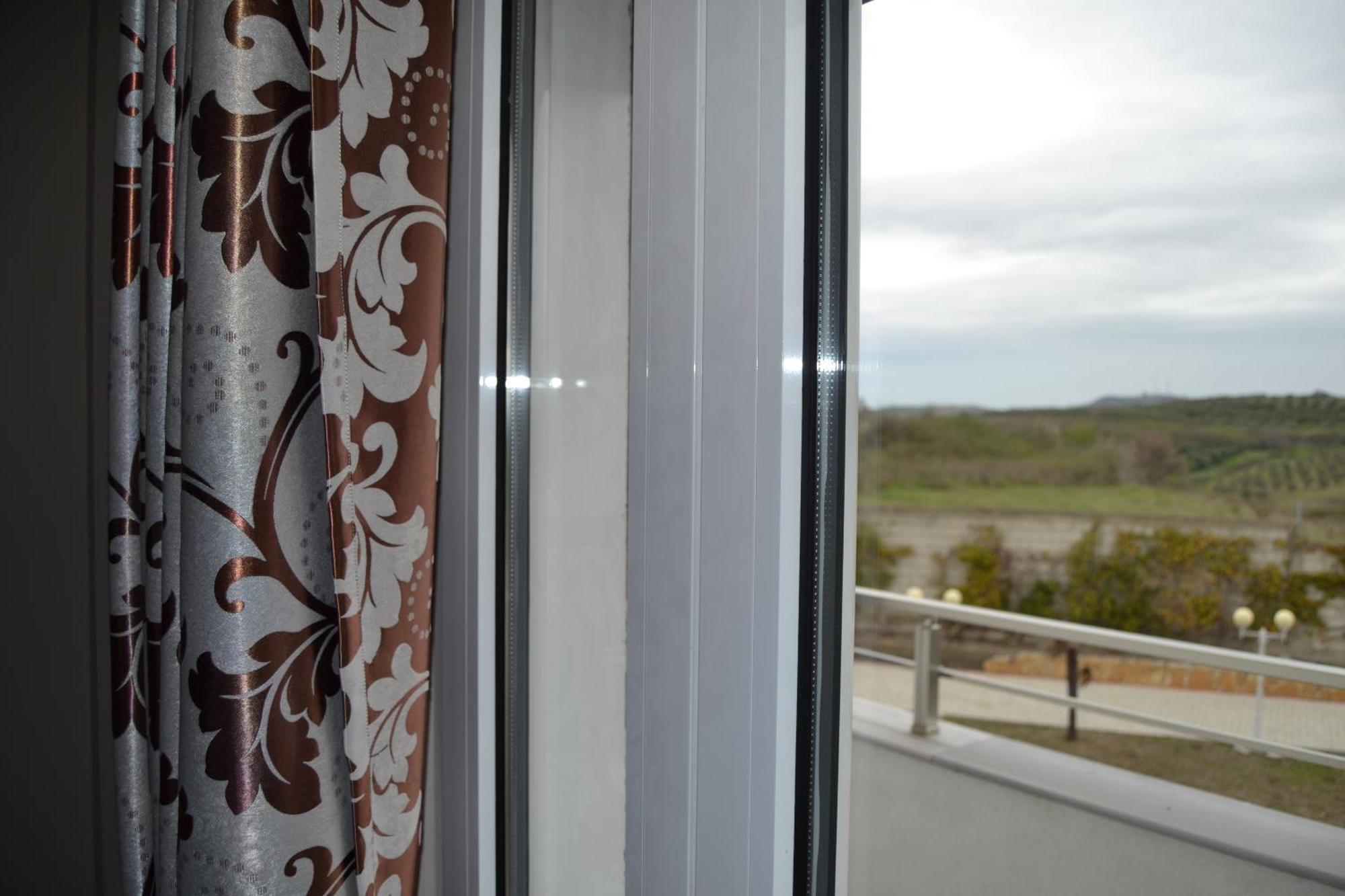 Kodra E Godenve Hotel Vile-Ballaj Ruang foto